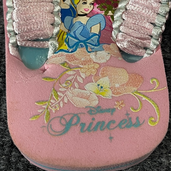 *NWT  Disney Princess Handmade Flip Flops Sz 5-6 - Picture 5 of 11